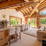 Chalet Angel -